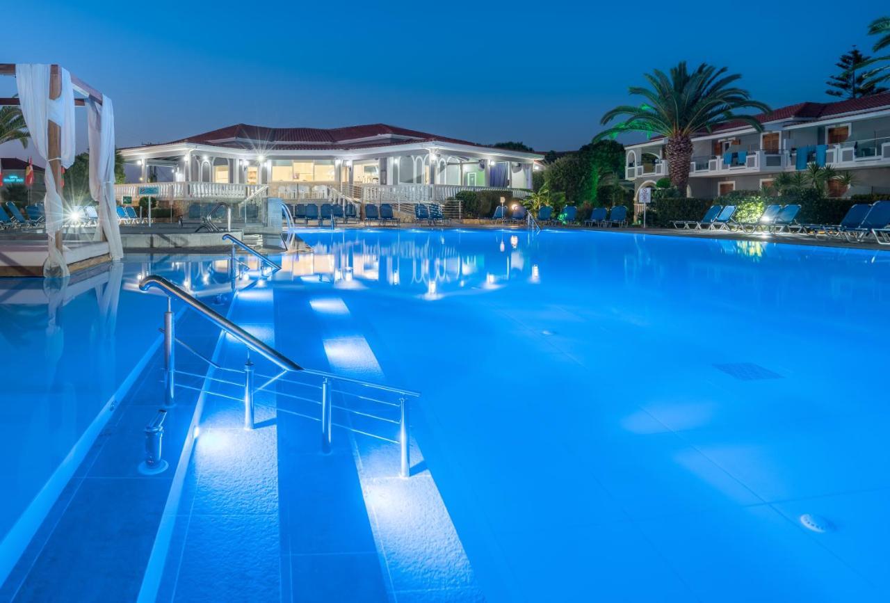 Golden Sun Hotel Kalamákion Buitenkant foto